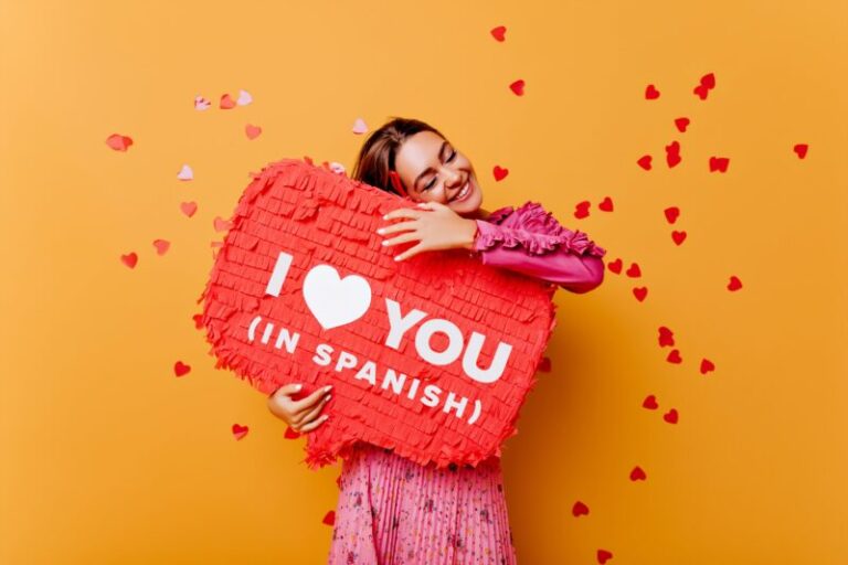 Expressing “I Love You” in Spanish to Your Boyfriend